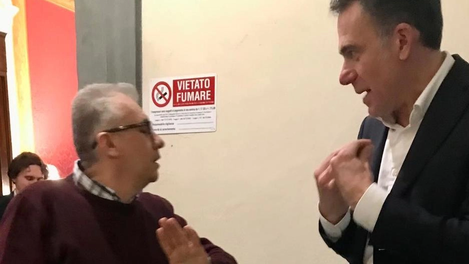 Botta e risposta tra Auletta e sindaco che promette: "Incontro con Enac e Arpat" Botta e risposta tra Auletta e sindaco che promette: "Incontro con Enac e Arpat"