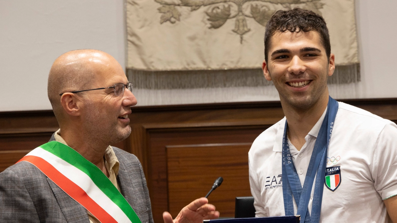Filippo Macchi medaglia olimpica argento olimpiadi di Parigi (Foto Enrico Mattia Del Punta) Filippo Macchi medaglia olimpica argento olimpiadi di Parigi (Foto Enrico Mattia Del Punta)