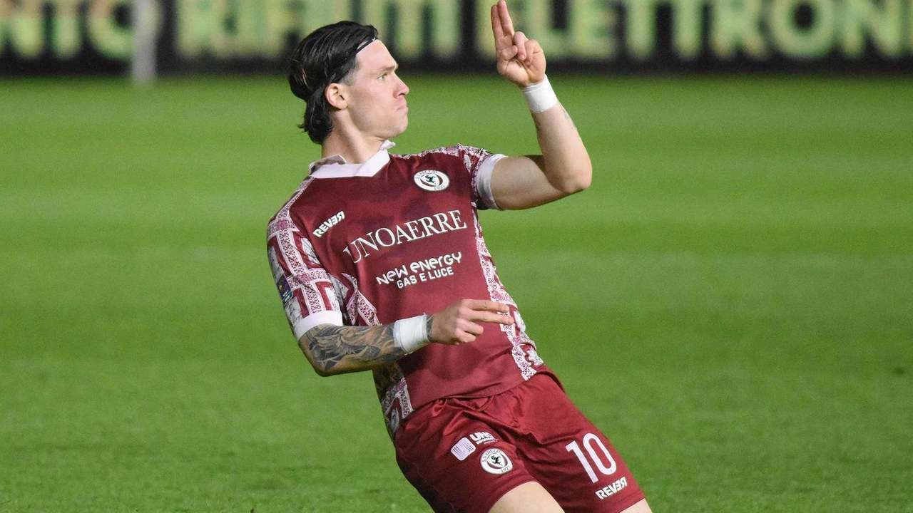 Cristian Bucchi deve scegliere il sostituto di Pattarello, squalificato, per la partita contro Chiavari. Diverse opzioni in campo.