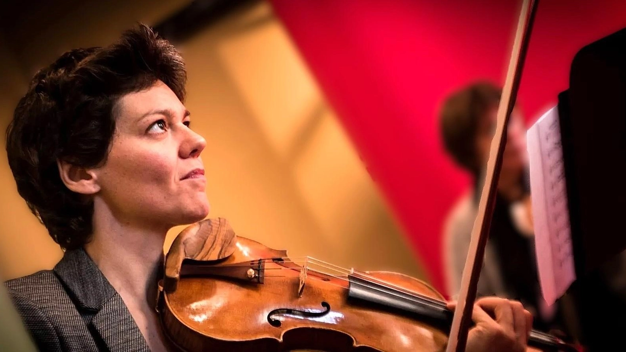La celebre violinista Laura Andriani incanterà il pubblico con una selezione di Capricci da 24 Capricci per violino solo Op. 1 La celebre violinista Laura Andriani incanterà il pubblico con una selezione di Capricci da 24 Capricci per violino solo Op. 1