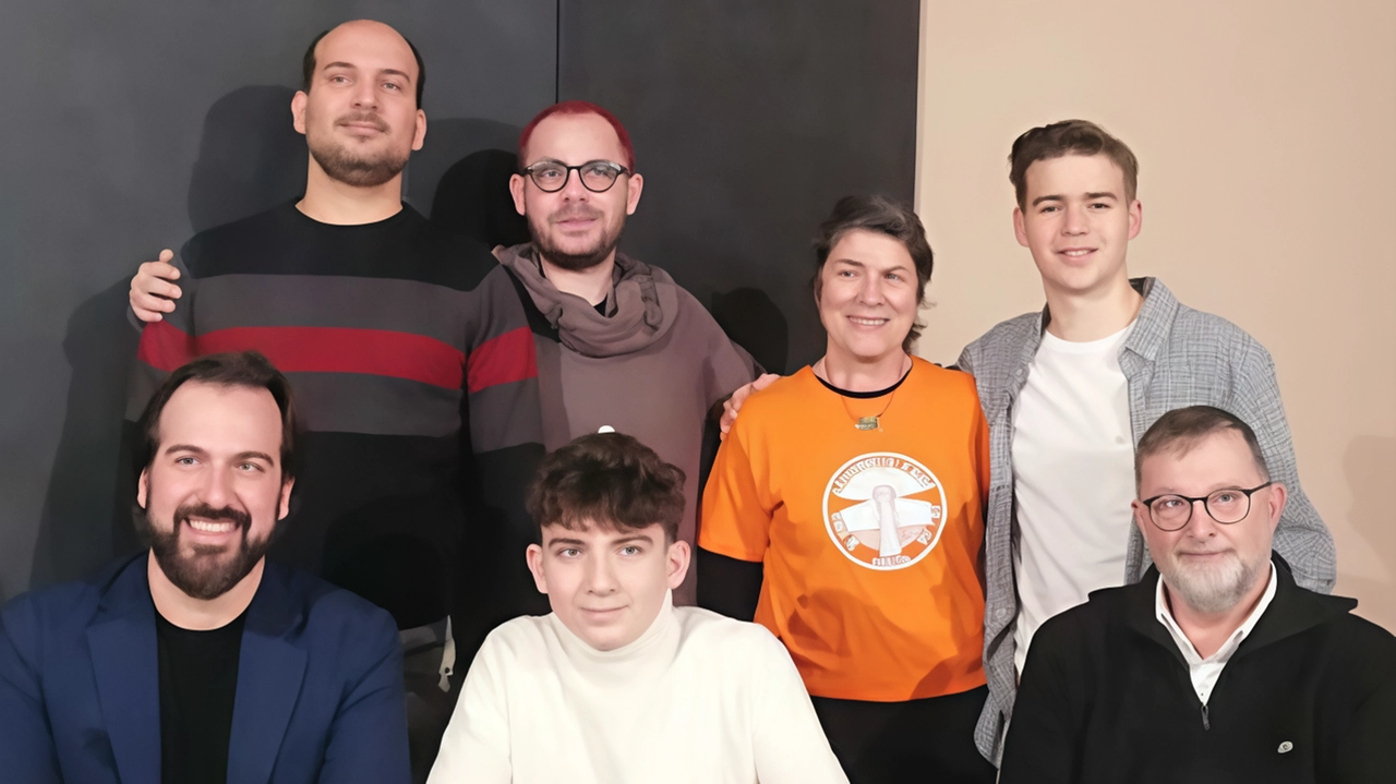 Nella foto. da sx La Lota di Blasi. , Colligiani, Quattrocchi, Barsotti, Prato, Kolesnikov e Nannipieri Nella foto. da sx La Lota di Blasi. , Colligiani, Quattrocchi, Barsotti, Prato, Kolesnikov e Nannipieri
