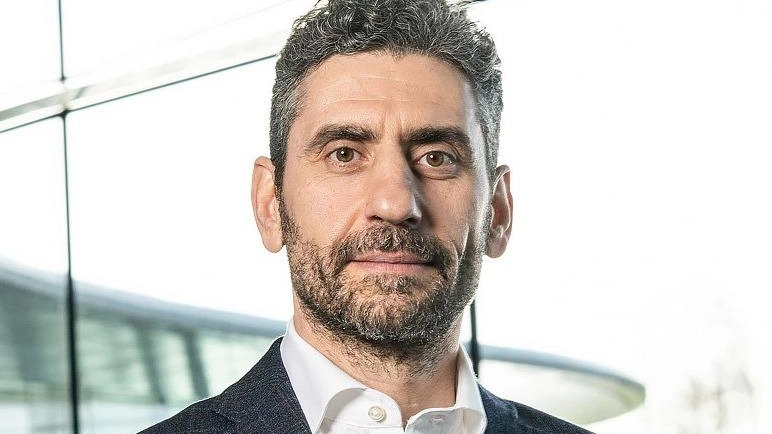 Da Orvieto al tetto del mondo sulle piste di Formula 1: l’ingegner Andrea Stella torna a casa. Il sindaco,... Da Orvieto al tetto del mondo sulle piste di Formula 1: l’ingegner Andrea Stella torna a casa. Il sindaco,...