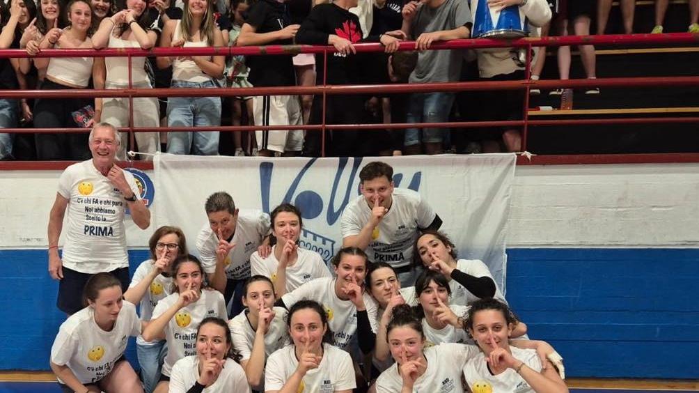pallavolo vaiano e vintage volley pronti ad unirsi in un unica societ224