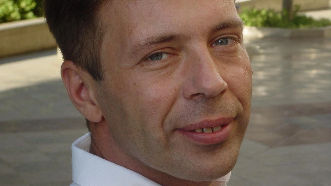Christian Panicucci, figura di riferimento per la comunità LGBTQ+ italiana, è deceduto all’età di 59 anni