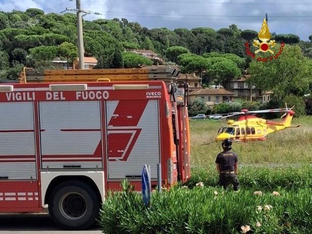 Quarantenne cade dalla terrazza, il volo quando era sola in casa