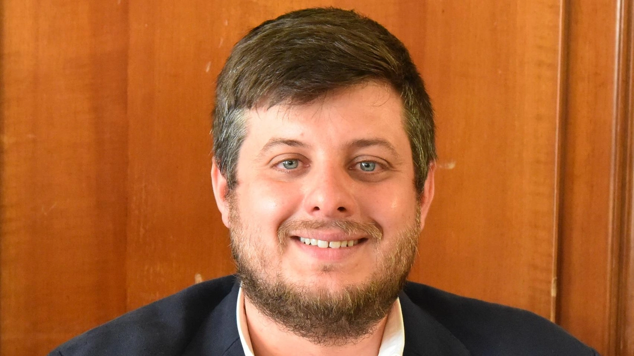 Il vicesindaco con delega all’ambiente, Danilo Baietti, ha espresso la propria soddisfazione per il rinnovo della certificazione Emas ottenuta dal Comune Il vicesindaco con delega all’ambiente, Danilo Baietti, ha espresso la propria soddisfazione per il rinnovo della certificazione Emas ottenuta dal Comune