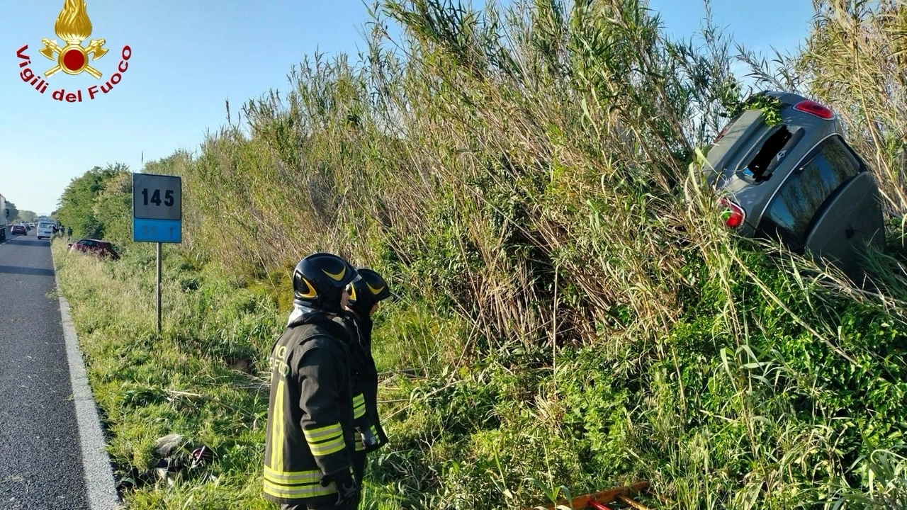 L'intervento dei vigili del fuoco L'intervento dei vigili del fuoco