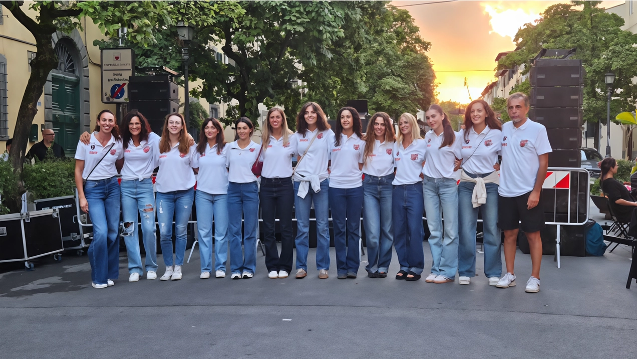 La presentazione ufficiale della squadra di serie B in corso Garibaldi sabato sera La presentazione ufficiale della squadra di serie B in corso Garibaldi sabato sera