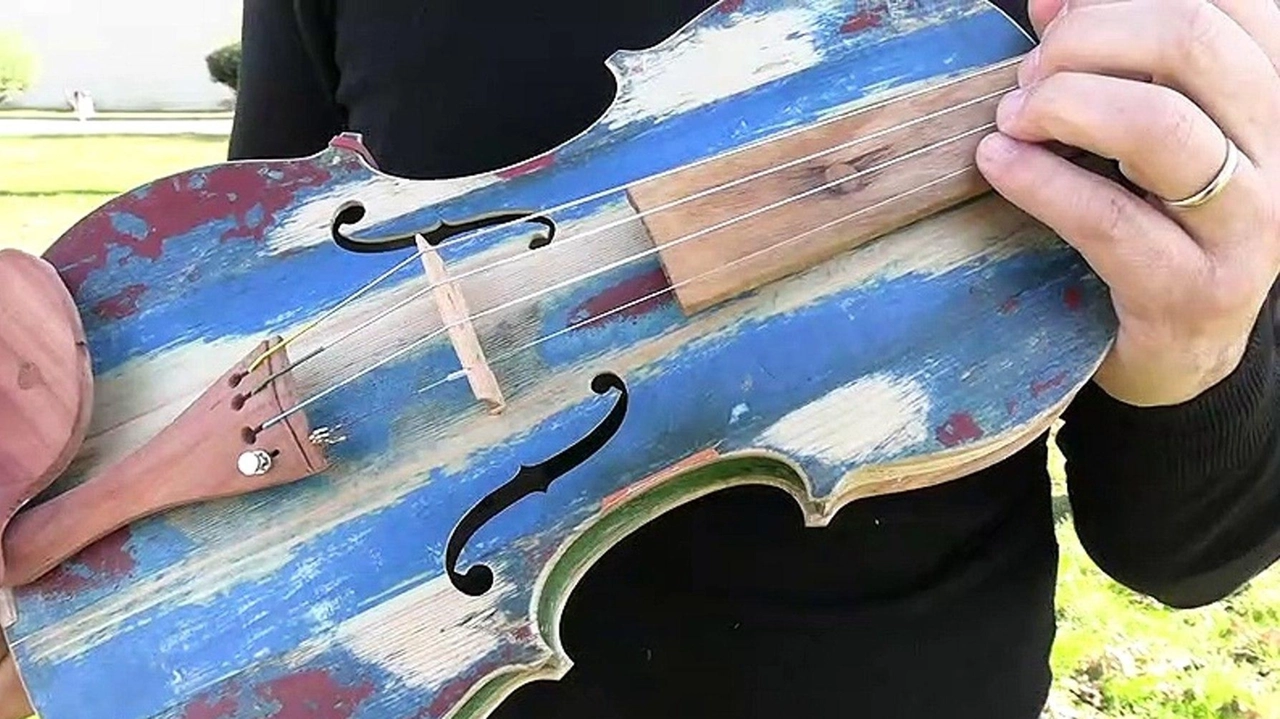 Il rapporto tra il legno e la musica è profondo, antichissimo, quasi spirituale. Ogni tipo di legno ha la sua...