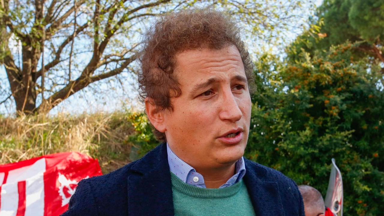 Daniele Brunori, capogruppo della Lega e presidente della commissione di controllo e garanzia che si occupa dei casi di salmonellosi alla mense scolastiche Daniele Brunori, capogruppo della Lega e presidente della commissione di controllo e garanzia che si occupa dei casi di salmonellosi alla mense scolastiche