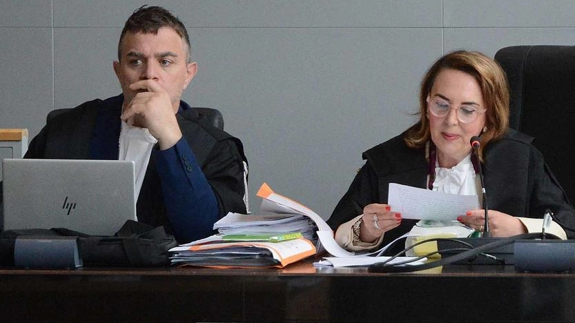 Giudice durante un’udienza penale foto di repertorio Giudice durante un’udienza penale foto di repertorio