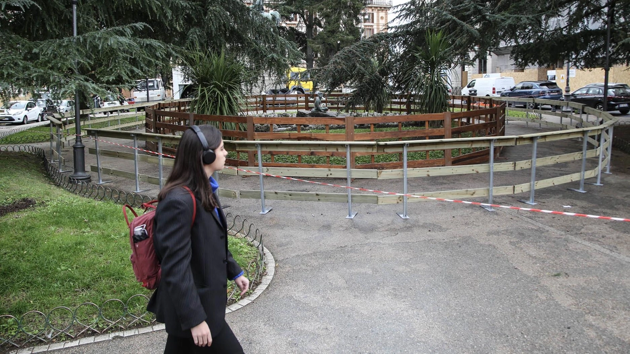 Piazza Italia insieme a via Alessi sarà uno dei set per le riprese della serie coreana ’Love in translation’ Piazza Italia insieme a via Alessi sarà uno dei set per le riprese della serie coreana ’Love in translation’