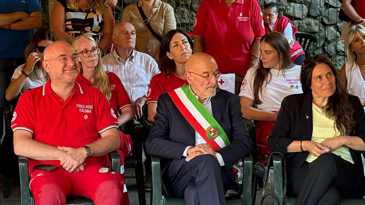 La titolare del dicastero della Disabilità ha assistito alla dimostrazione sull’uso della Joëlette . La titolare del dicastero della Disabilità ha assistito alla dimostrazione sull’uso della Joëlette .