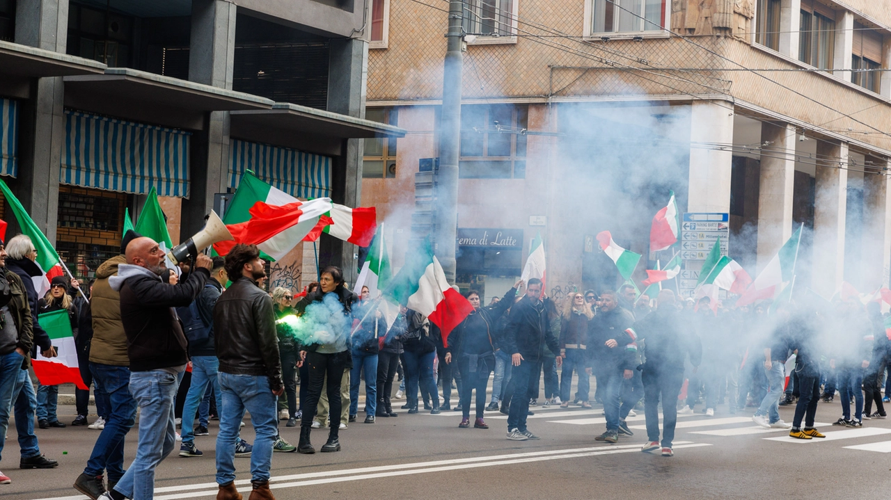 Una manifestazione dei Patrioti e di CasaPound Una manifestazione dei Patrioti e di CasaPound