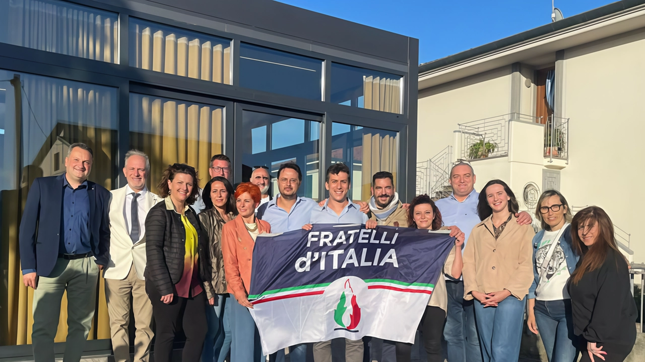 FUCECCHIO Il nuovo coordinatore del gruppo fucecchiese di Fratelli d’Italia è il consigliere Fabio Calugi. La designazione è avvenuta all’unanimità... FUCECCHIO Il nuovo coordinatore del gruppo fucecchiese di Fratelli d’Italia è il consigliere Fabio Calugi. La designazione è avvenuta all’unanimità...