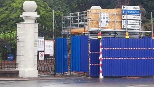 Da qualche giorno sono iniziati i lavori di ristrutturazione esterni. Le operazioni sono state commissionate da Cassa Depositi e Prestiti.