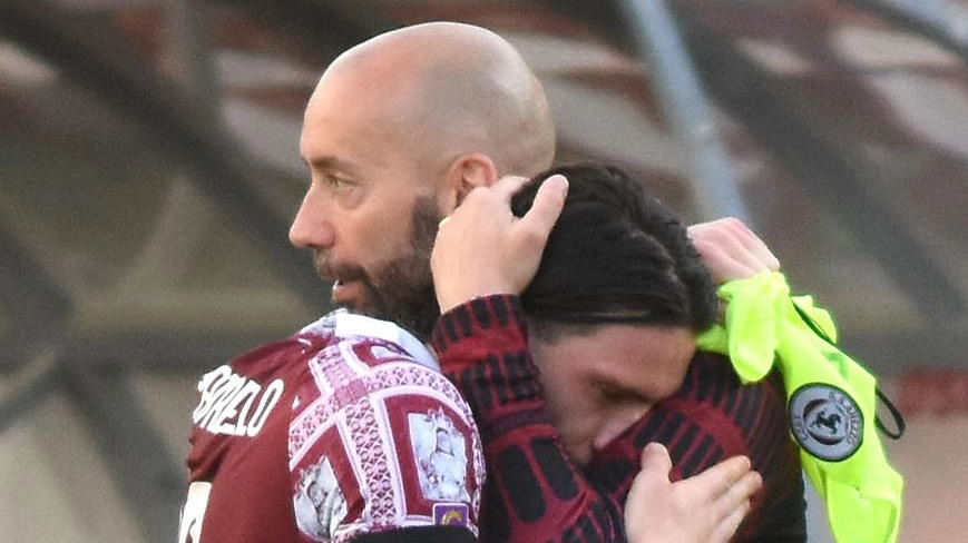 L’abbraccio tra Emiliano Pattarello e Cristian Bucchi dopo un gol: immagine che i tifosi del Cavallino sperano di rivedere ancora nel prossimo torneo L’abbraccio tra Emiliano Pattarello e Cristian Bucchi dopo un gol: immagine che i tifosi del Cavallino sperano di rivedere ancora nel prossimo torneo