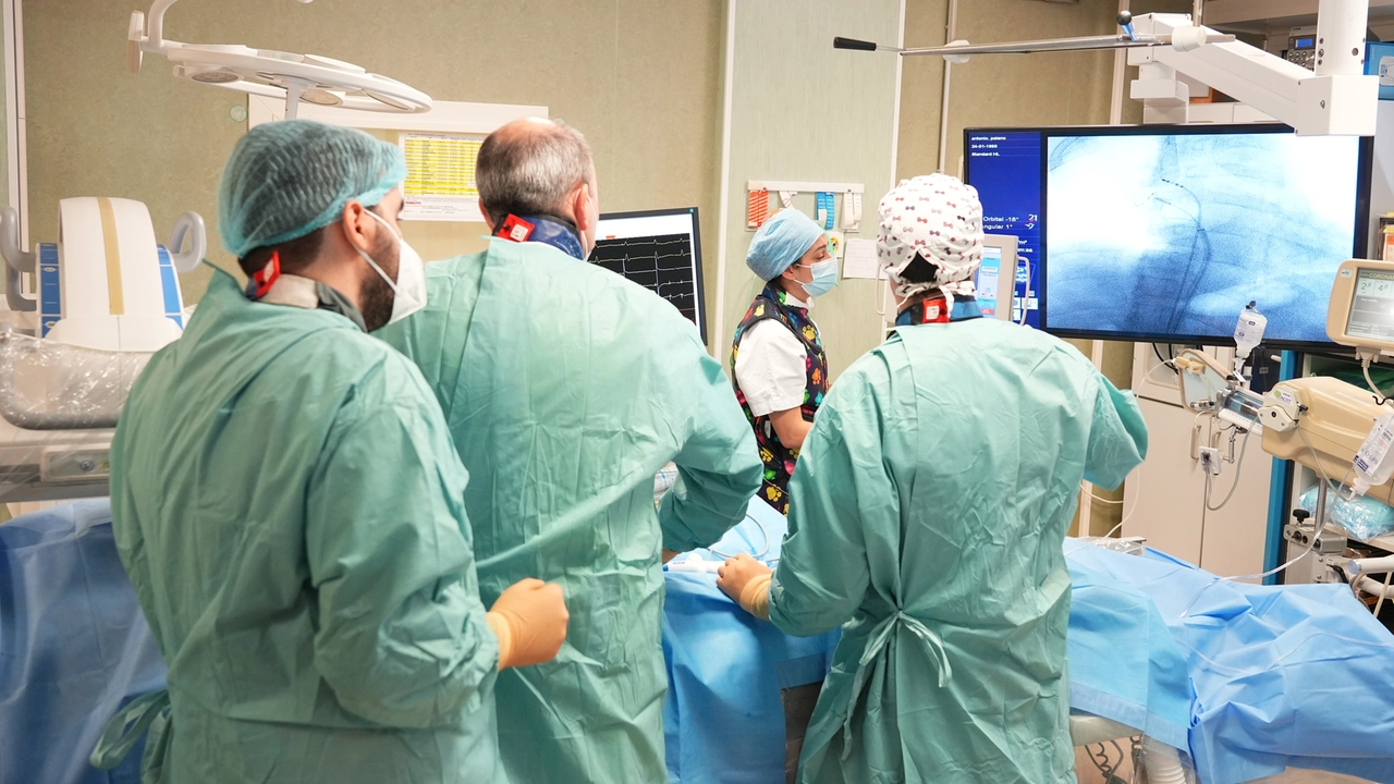 Una donna di 47 anni attende di essere operata al volto dopo la diagnosi di carcinoma alla pelle Una donna di 47 anni attende di essere operata al volto dopo la diagnosi di carcinoma alla pelle