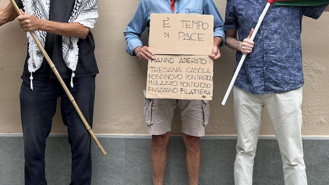 Bandiere in consiglio per la Palestina