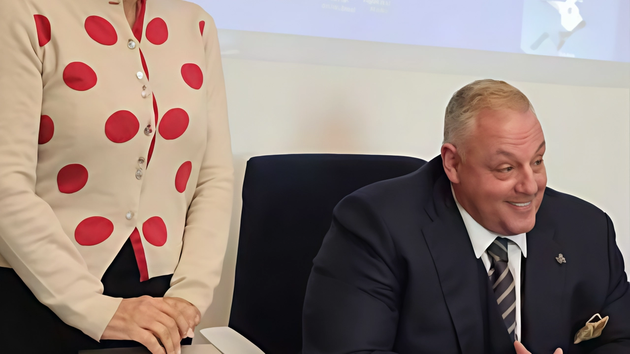 Il presidente del Coeso Società della Salute di Grosseto si impegna per migliorare la salute dei giovani attraverso progetti e collaborazioni nel distretto sanitario. Sinergie tra attori per aiutare i bisognosi. Il presidente del Coeso Società della Salute di Grosseto si impegna per migliorare la salute dei giovani attraverso progetti e collaborazioni nel distretto sanitario. Sinergie tra attori per aiutare i bisognosi.
