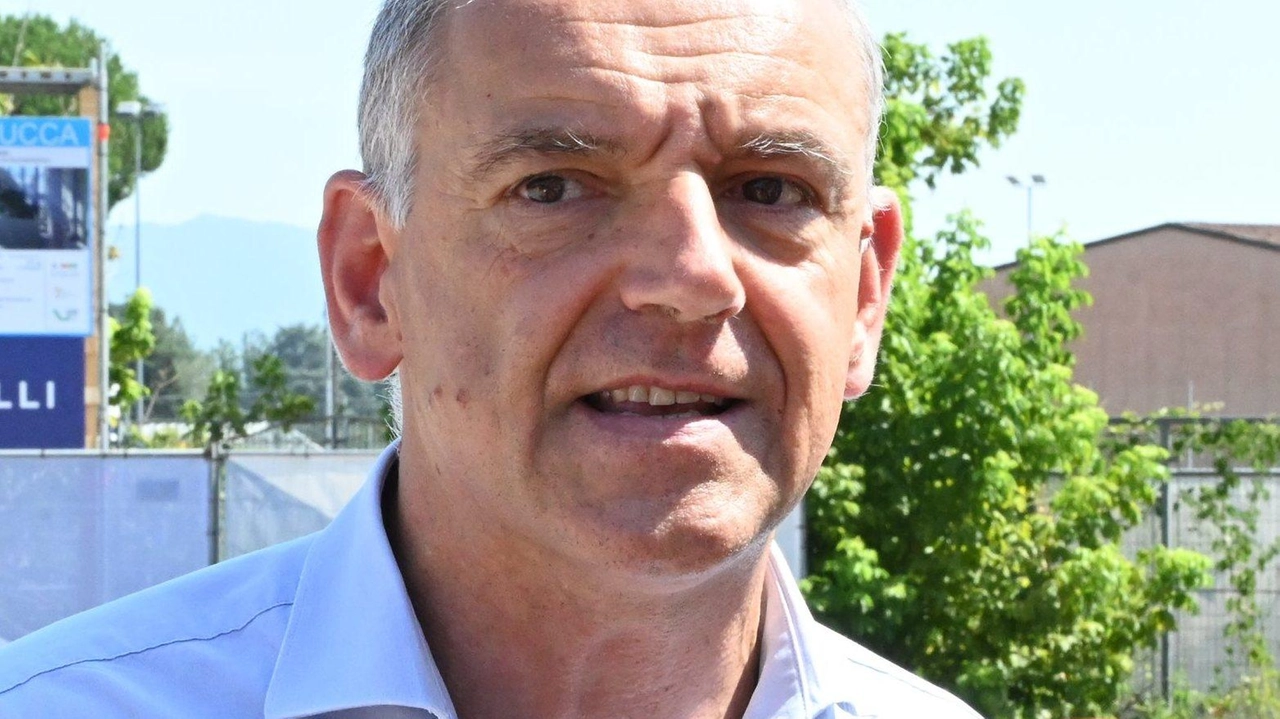 Quattro liste si contendono i dodici posti da consigliere provinciale a Lucca, con candidati provenienti da diverse fazioni politiche e civiche. La competizione è serrata in attesa del via libera della commissione elettorale. Quattro liste si contendono i dodici posti da consigliere provinciale a Lucca, con candidati provenienti da diverse fazioni politiche e civiche. La competizione è serrata in attesa del via libera della commissione elettorale.