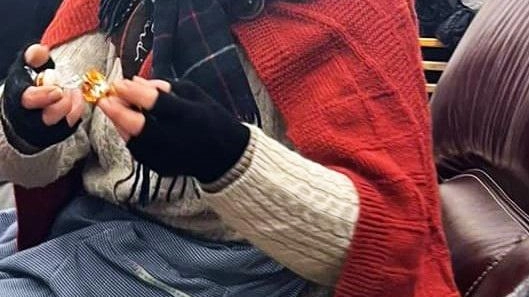 Befana impegnatissima per portare regali ai bambini aglianesi. Diversi sono stati gli appuntamenti con la vecchietta tanto attesa dai bambini.... Befana impegnatissima per portare regali ai bambini aglianesi. Diversi sono stati gli appuntamenti con la vecchietta tanto attesa dai bambini....