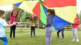 AREZZO Sono più di 700 i posti disponibili per i bambini aretini nelle attività estive promosse dal Comune di Arezzo e... AREZZO Sono più di 700 i posti disponibili per i bambini aretini nelle attività estive promosse dal Comune di Arezzo e...