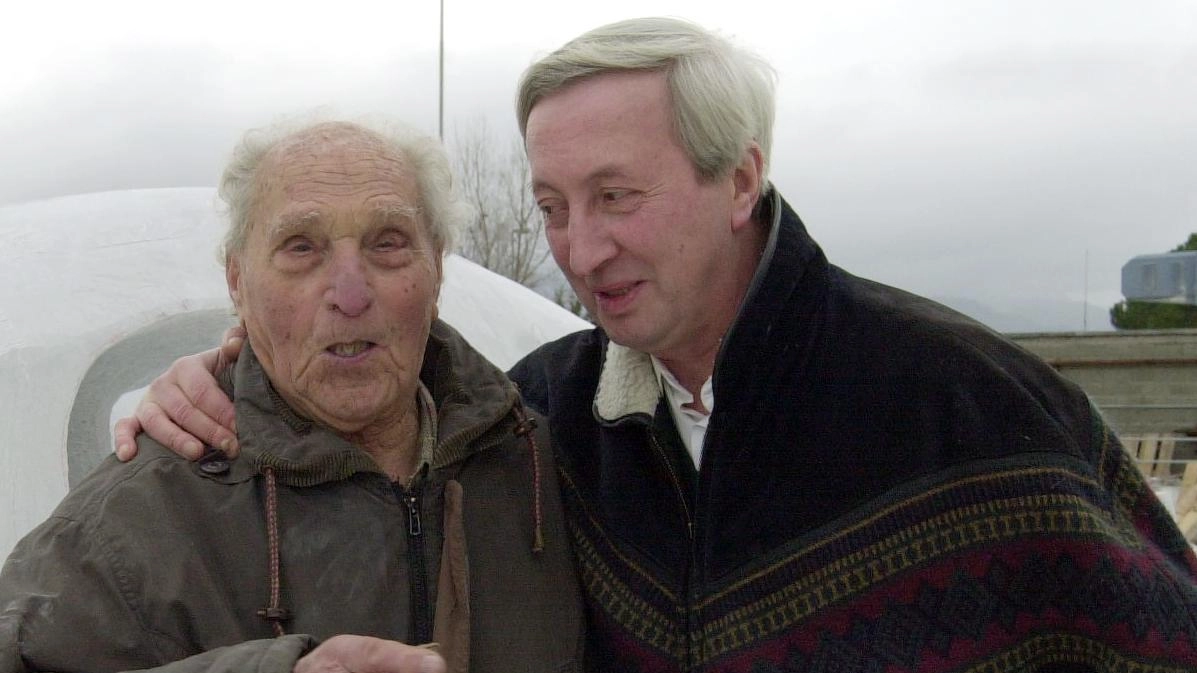 Si è spento a 78 anni, dopo una malattia che non gli ha lasciato via d’uscita. Lascia quattro figlie, Eleonora, Eva, Beatrice e Berenice e tanti amici. Si è spento a 78 anni, dopo una malattia che non gli ha lasciato via d’uscita. Lascia quattro figlie, Eleonora, Eva, Beatrice e Berenice e tanti amici.