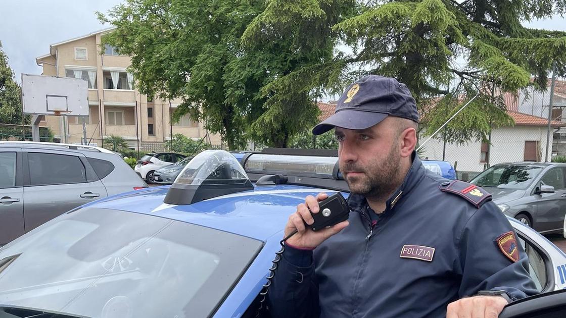furti di fari e navigatori a firenze tre denunciati dalla polizia