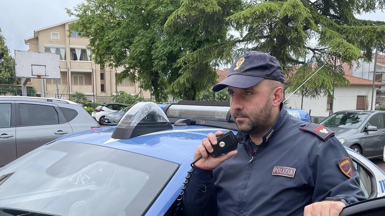 Tre denunciati a Firenze per furti di fari e navigatori satellitari dalle auto. Operazione della Polstrada di Pistoia e Firenze.