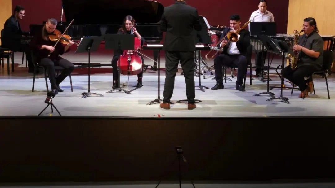 Il riconoscimento dal “Foro Internacional de Música Nueva Manuel Enríquez“ Il riconoscimento dal “Foro Internacional de Música Nueva Manuel Enríquez“