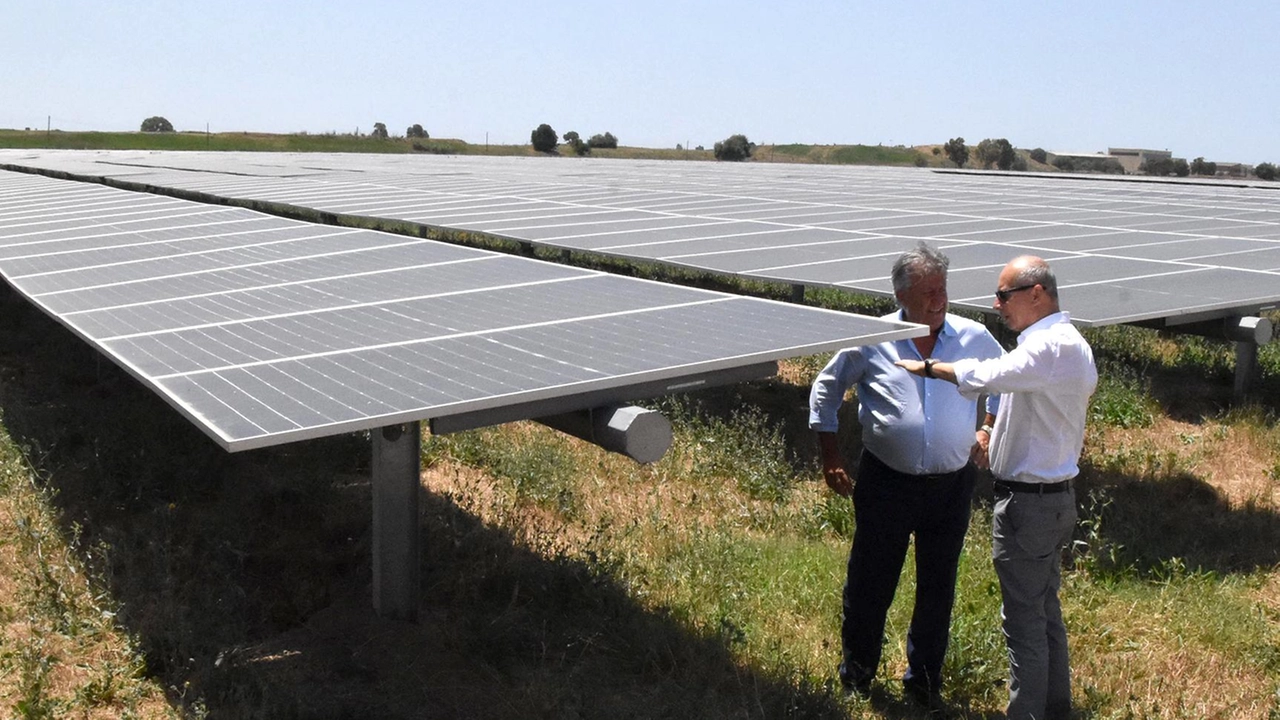 Il nuovo impianto fotovoltaico (Foto Aprili) Il nuovo impianto fotovoltaico (Foto Aprili)