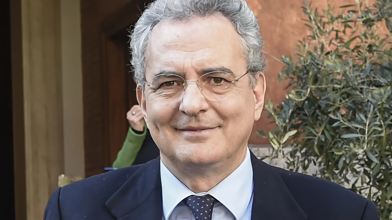 La Comunità di Sant'Egidio offre dieci consigli per aiutare gli anziani soli durante l'estate a Firenze. L'80% di loro non va in vacanza, quindi è necessaria una mobilitazione per supportarli. La Comunità di Sant'Egidio offre dieci consigli per aiutare gli anziani soli durante l'estate a Firenze. L'80% di loro non va in vacanza, quindi è necessaria una mobilitazione per supportarli.