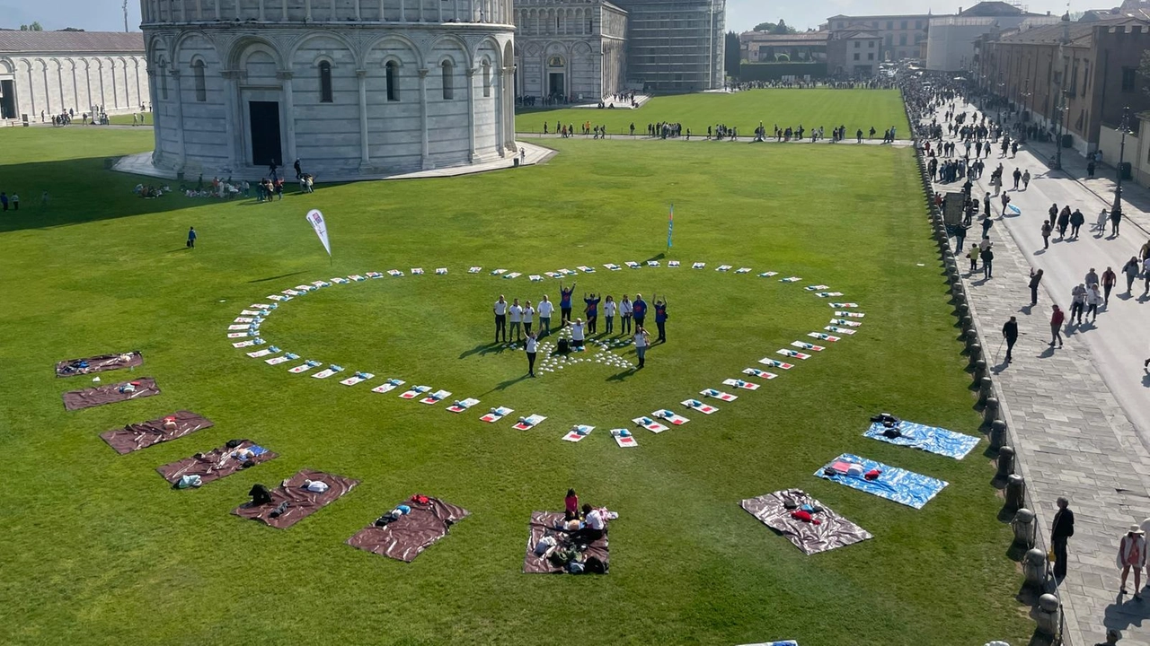 Oltre 200 studenti in Piazza Duomo con l’associazione per Valeria Vanni . La ragazza scomparve nel sonno a 14 anni per arresto cardiaco.