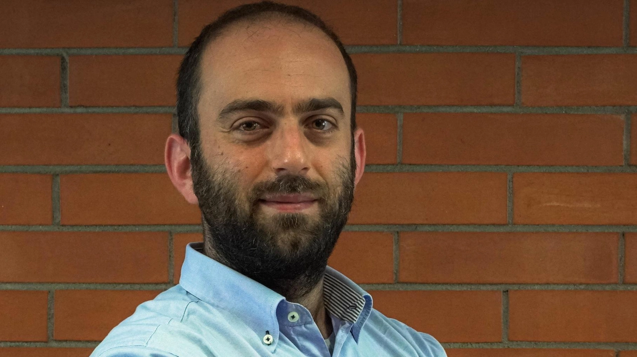 Stefano Palagi, professore associato di bioingegneria dell’Istituto di biorobotica della Scuola Sant’Anna di Pisa Stefano Palagi, professore associato di bioingegneria dell’Istituto di biorobotica della Scuola Sant’Anna di Pisa