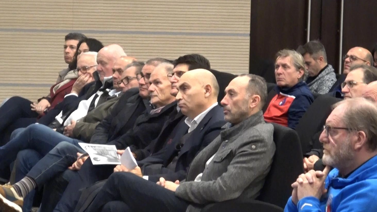 Bilancio di fine anno del presidente del Comitato regionale. "Non si possono mettere le mani addosso a ragazzi che vanno in campo per passione. Bravi a far ripartire l’intero sistema dopo la pandemia" . Bilancio di fine anno del presidente del Comitato regionale. "Non si possono mettere le mani addosso a ragazzi che vanno in campo per passione. Bravi a far ripartire l’intero sistema dopo la pandemia" .