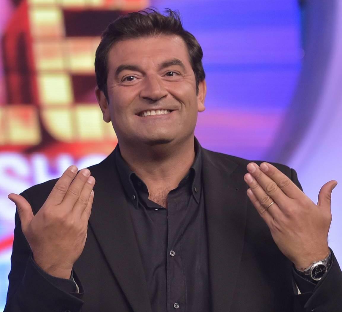 un max giusti spumeggiante show stasera a sansepolcro
