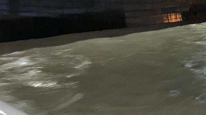 Il coordinatore provinciale di Fratelli d’Italia, Marco Guidi, solleva l'allarme sulla necessità di mettere in sicurezza il fiume Frigido a Massa, evidenziando i rischi per i residenti di via Lungofrigido e denunciando i ritardi della Regione Toscana nell'intervento. Il coordinatore provinciale di Fratelli d’Italia, Marco Guidi, solleva l'allarme sulla necessità di mettere in sicurezza il fiume Frigido a Massa, evidenziando i rischi per i residenti di via Lungofrigido e denunciando i ritardi della Regione Toscana nell'intervento.