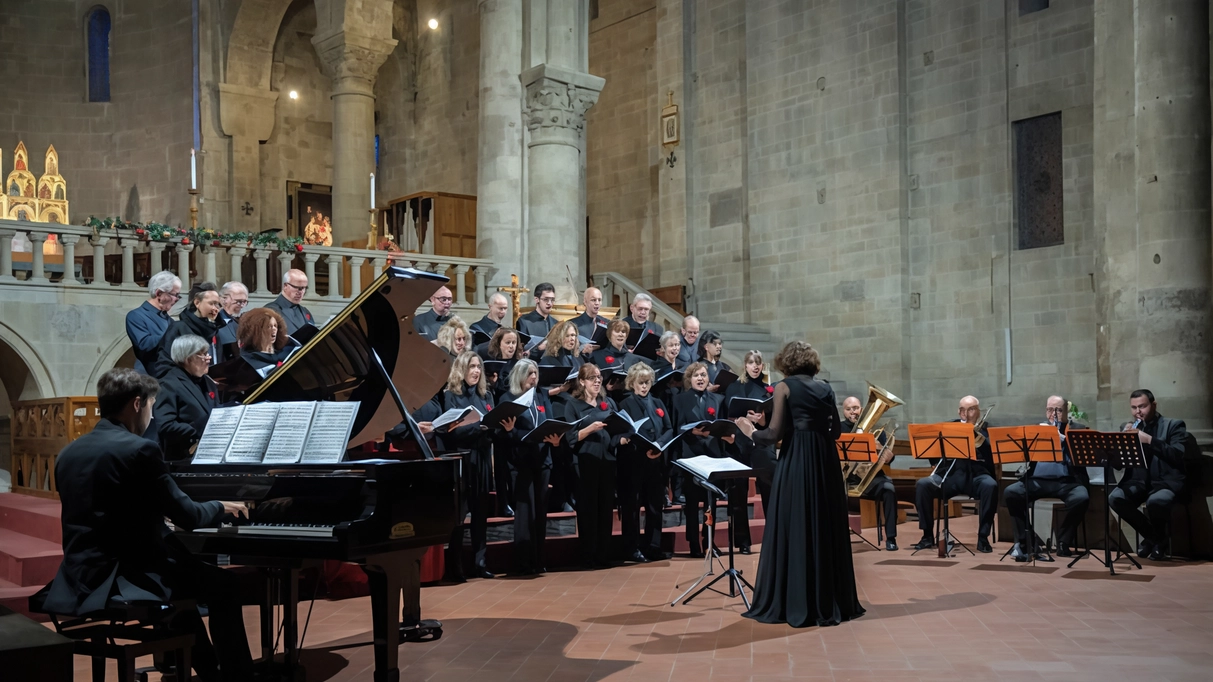 Musica e solidarietà, stasera alle 21, la Chiesa di Santa Maria della Pieve ad Arezzo ospiterà il grande concerto "Natale...