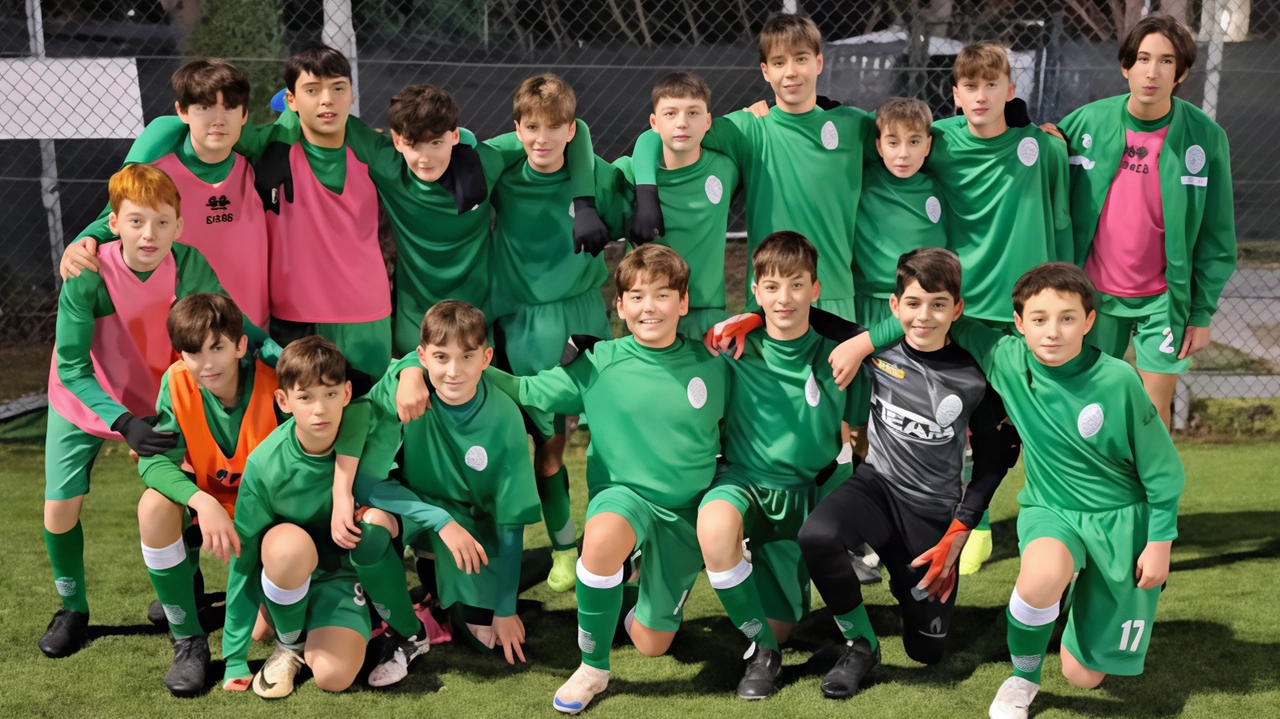 La squadra Giovanissimi B 2011 del Castello, allenatori Rinieri e Dovellini La squadra Giovanissimi B 2011 del Castello, allenatori Rinieri e Dovellini
