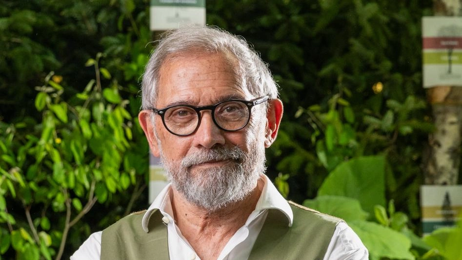 PRATOVECCHIO La Carovana di Naturalmente Pianoforte, il cammino esperienziale che unisce musica, natura e arte, lungo alcuni dei tratti più suggestivi... PRATOVECCHIO La Carovana di Naturalmente Pianoforte, il cammino esperienziale che unisce musica, natura e arte, lungo alcuni dei tratti più suggestivi...
