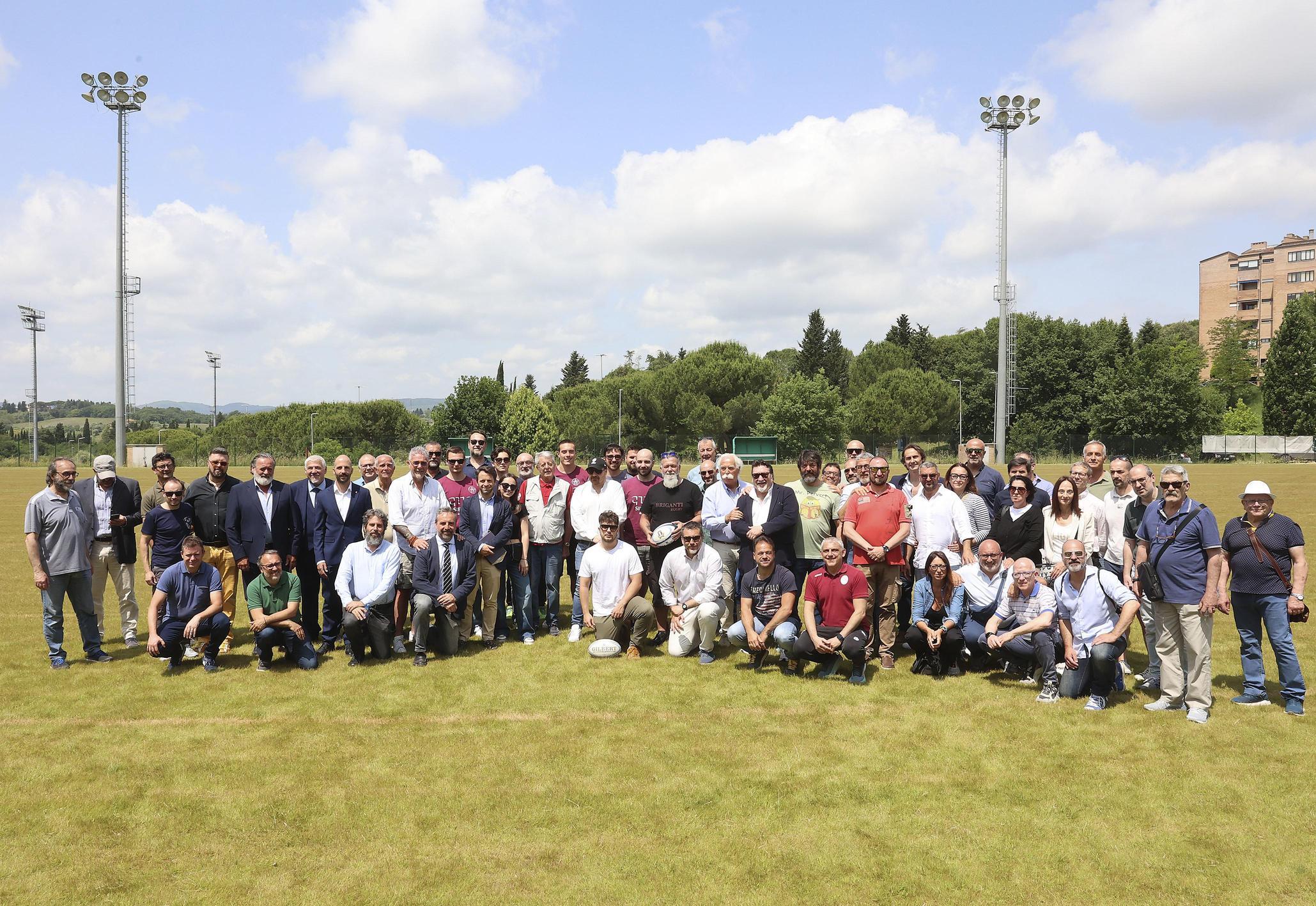 Cus Rugby: nuova casa. Ieri è stato inaugurato il campo ‘Tommaso Rizzi’ Cus Rugby: nuova casa. Ieri è stato inaugurato il campo ‘Tommaso Rizzi’