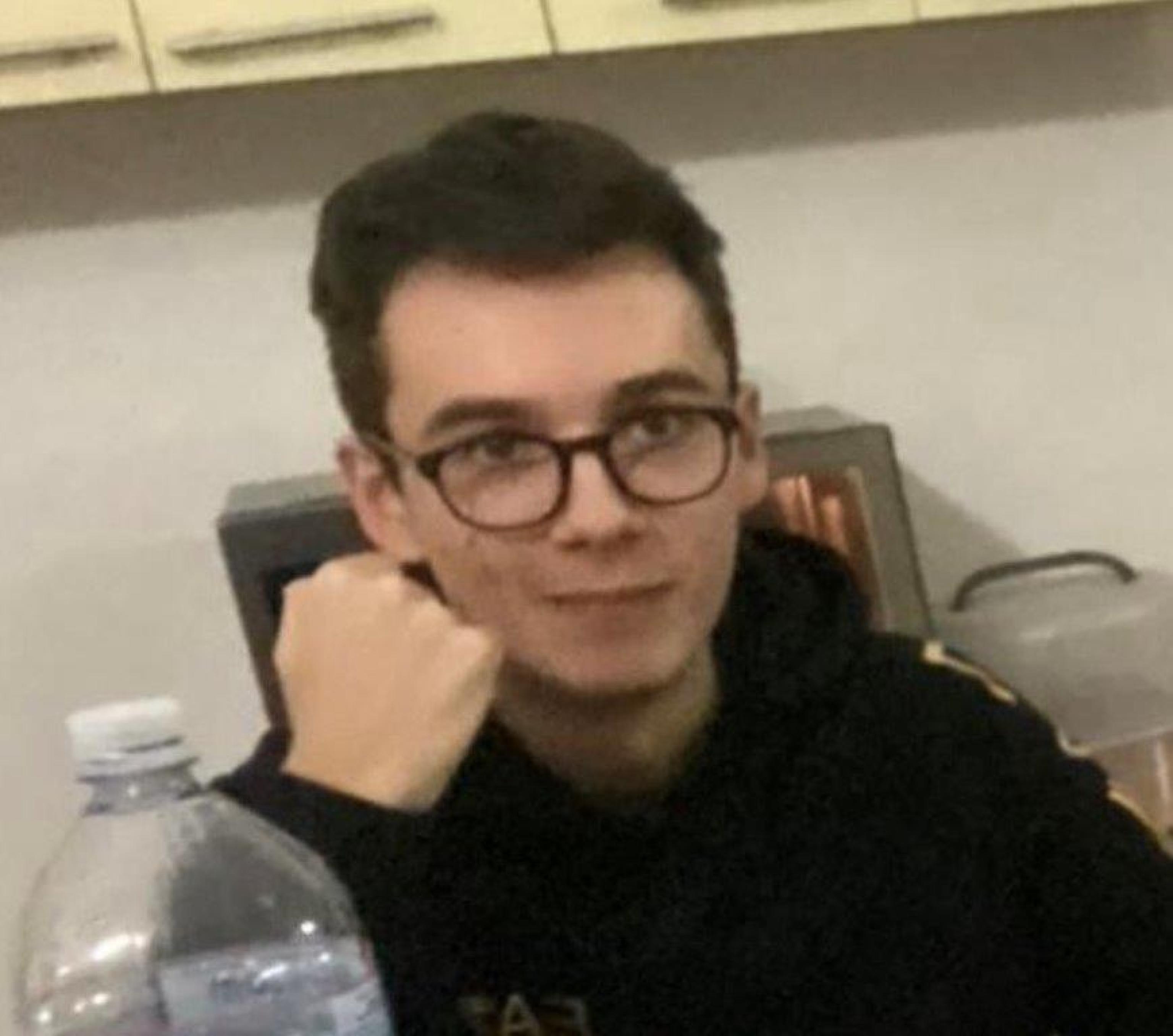 Morte di Andrea Prospero. “Studente istigato al suicidio”, processo per l’amico 18enne