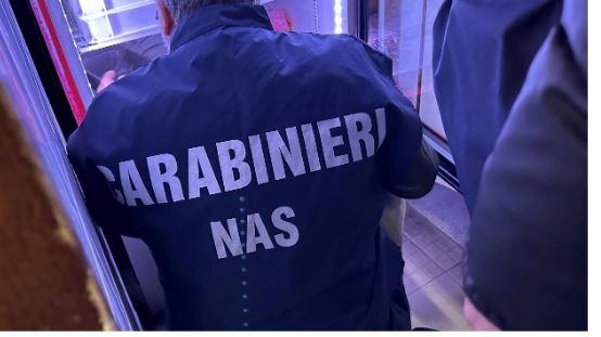 L’uomo ha denunciato la struttura. Accertamenti dei carabinieri del Nas