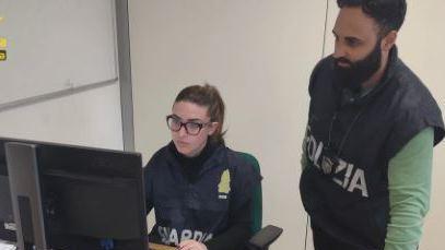 nullatenente con il vizio del lusso incastrato il truffatore seriale sequestro di beni per 700mila euro