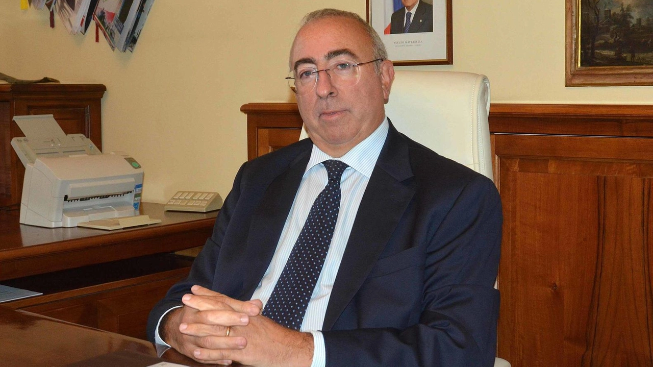 Il prefetto di Arezzo Clemente Di Nuzzo