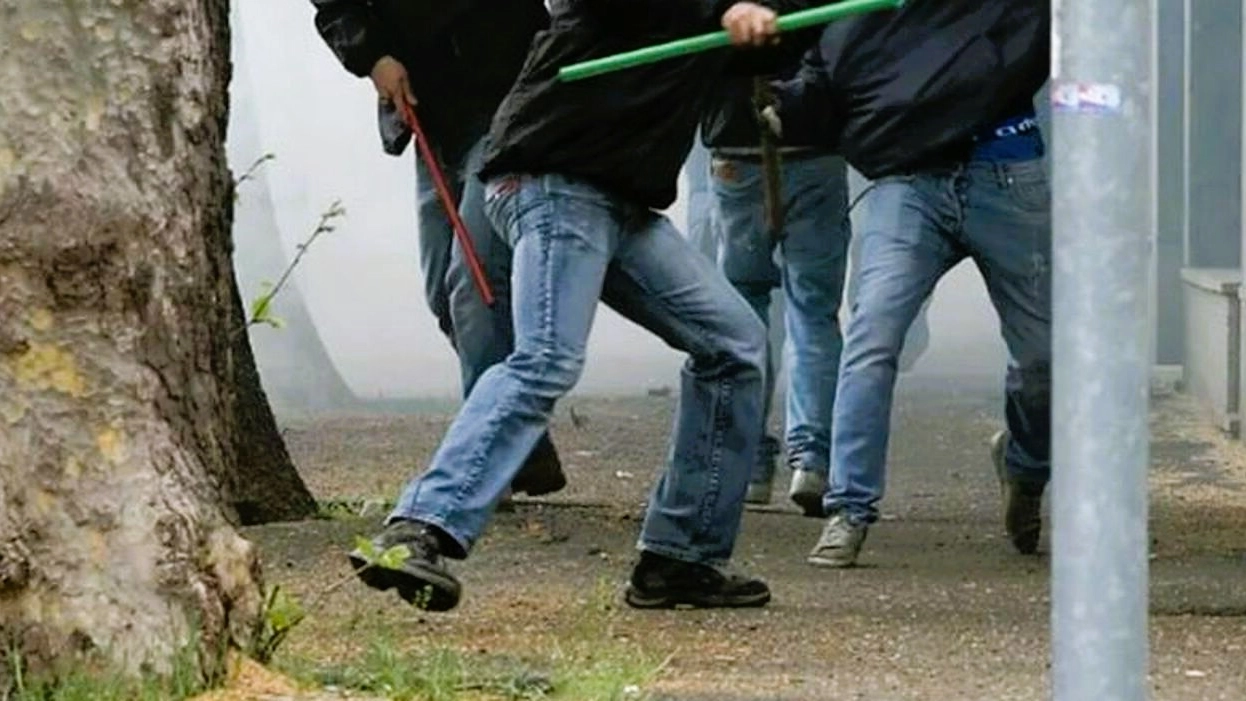 Scontri tra tifosi