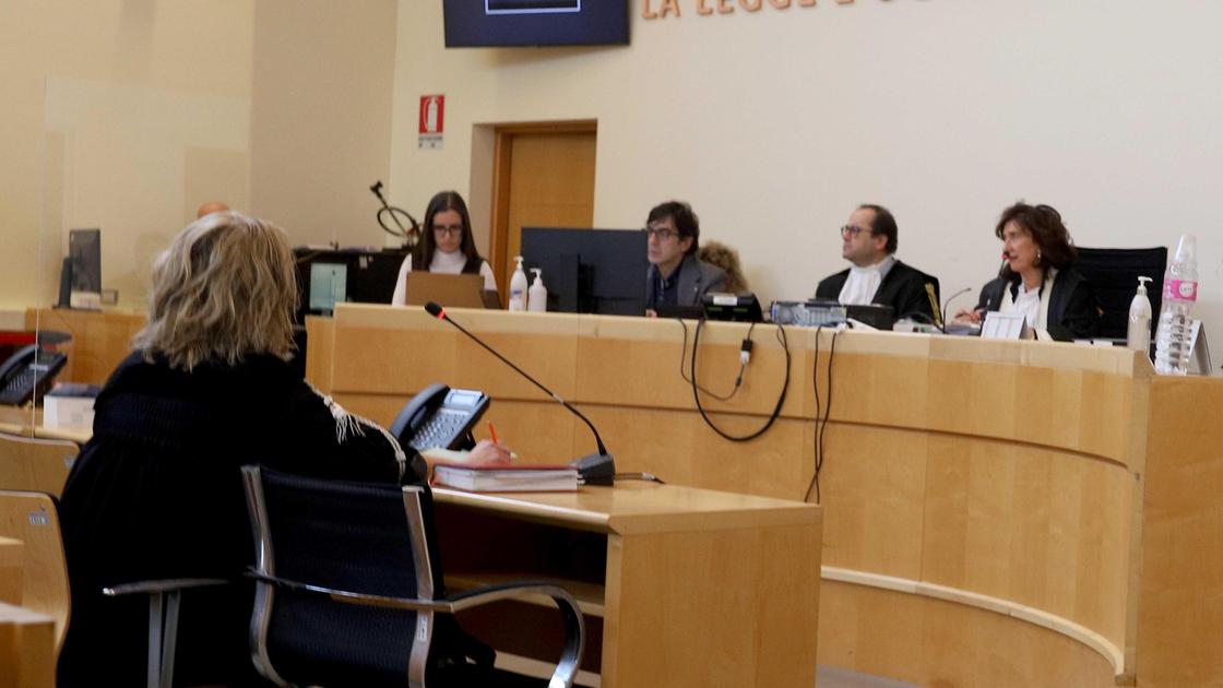 rebus giudice di pace comuni verso l intesa per garantire personale 