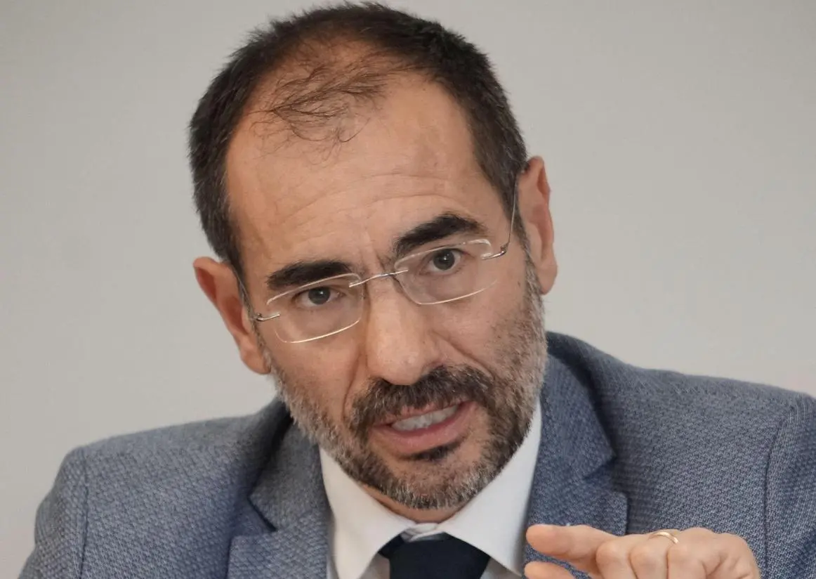 Botte e punizioni ai figli. È iniziato il processo