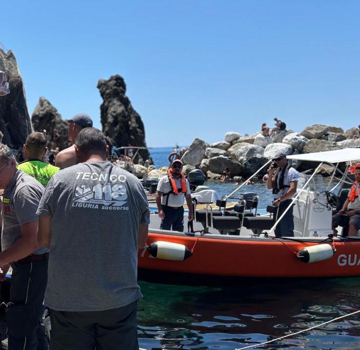 colpito da malore dopo tuffo in mare grave un giovane